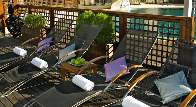 Mirasierra Suites