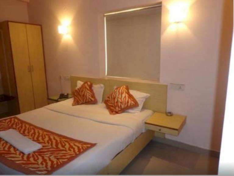 Halcyon Suites