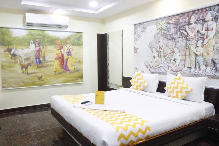 FabHotel Navya Grand