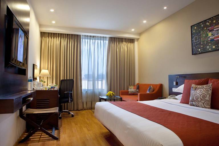 Lemon Tree Premier Leisure Valley Gurugram
