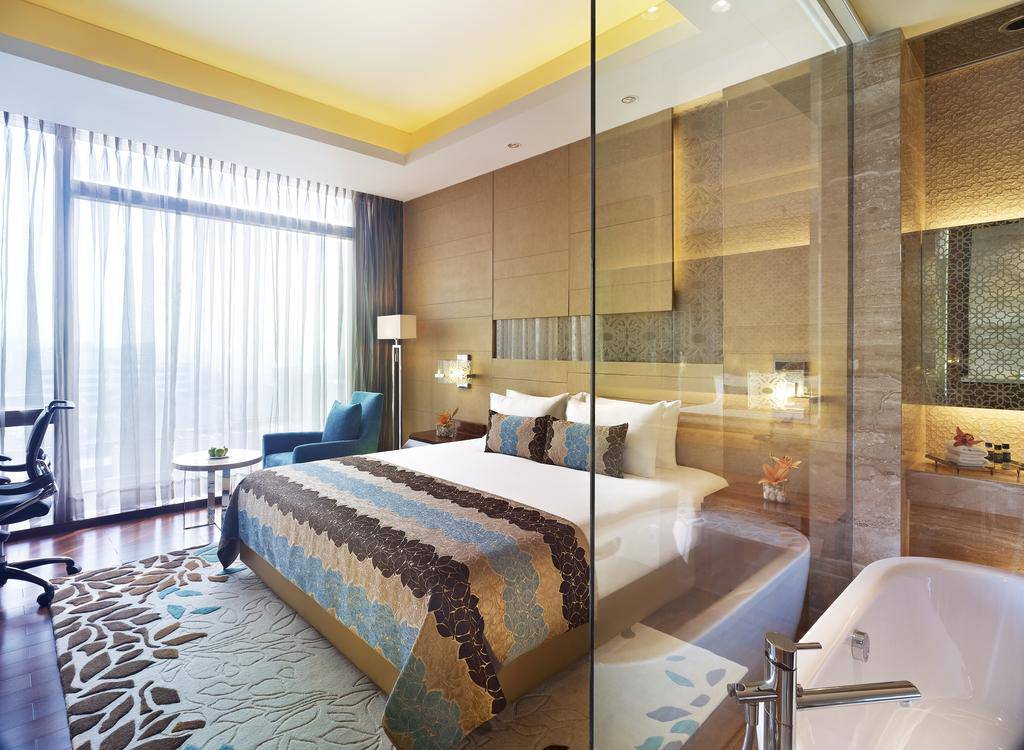 Vivanta by Taj - Gurgaon, NCR 5*
