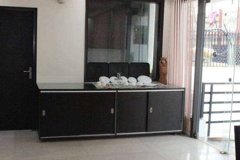 Retreat Inn Suites Индия, Гургаон