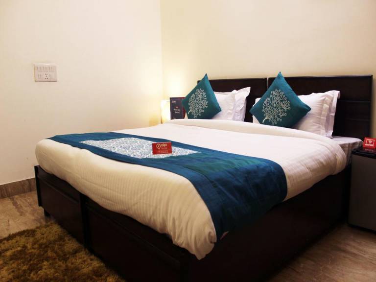OYO Rooms Medanta II