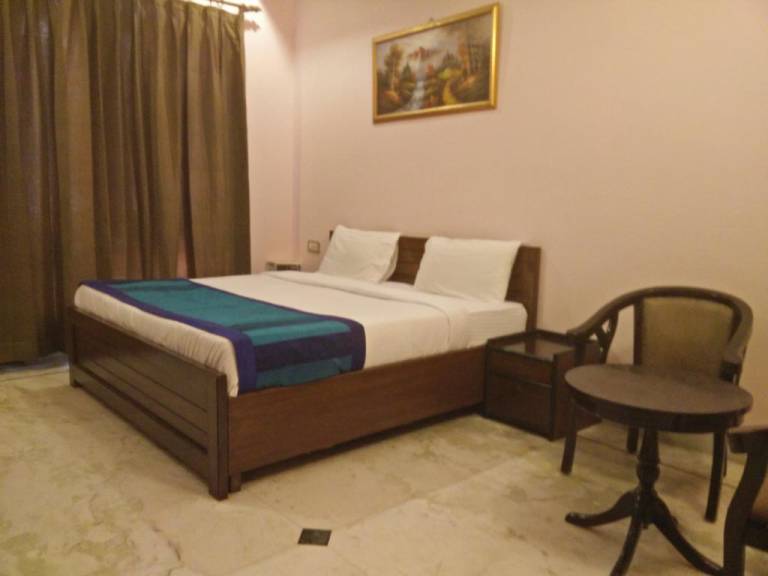Modesty Hotels