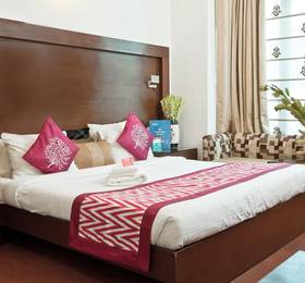 OYO Premium Sunrise в Гургаоне
