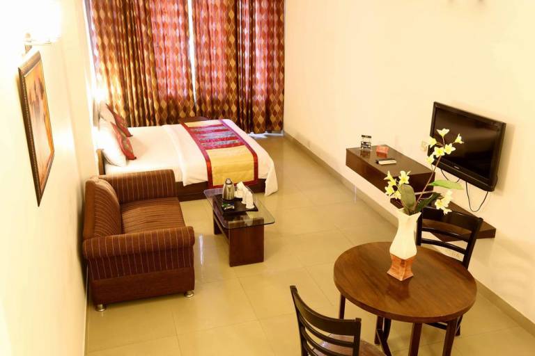 OYO Premium Golf Course II