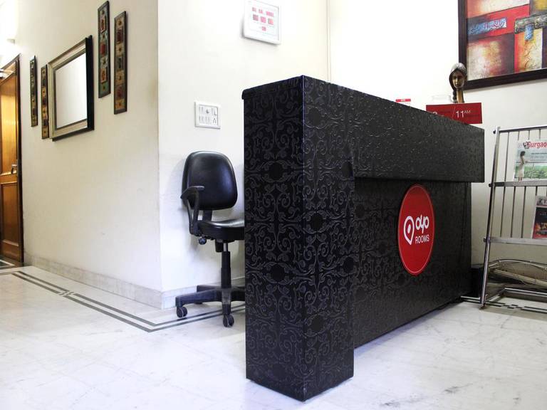 OYO Rooms Near DT Mega Mall