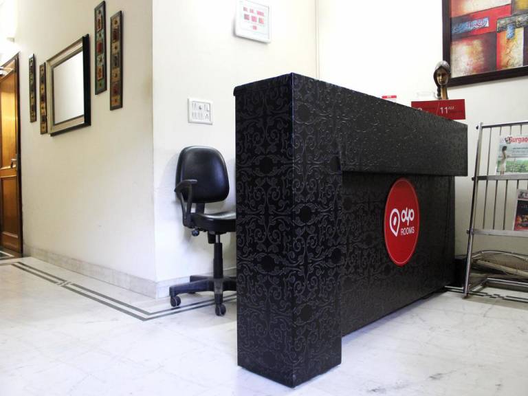 OYO Rooms Near DT Mega Mall