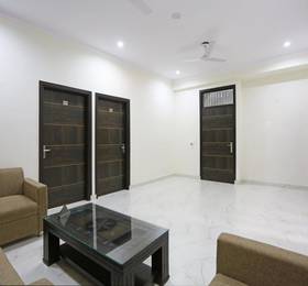 OYO Rooms Near Amity Global School в Гургаоне