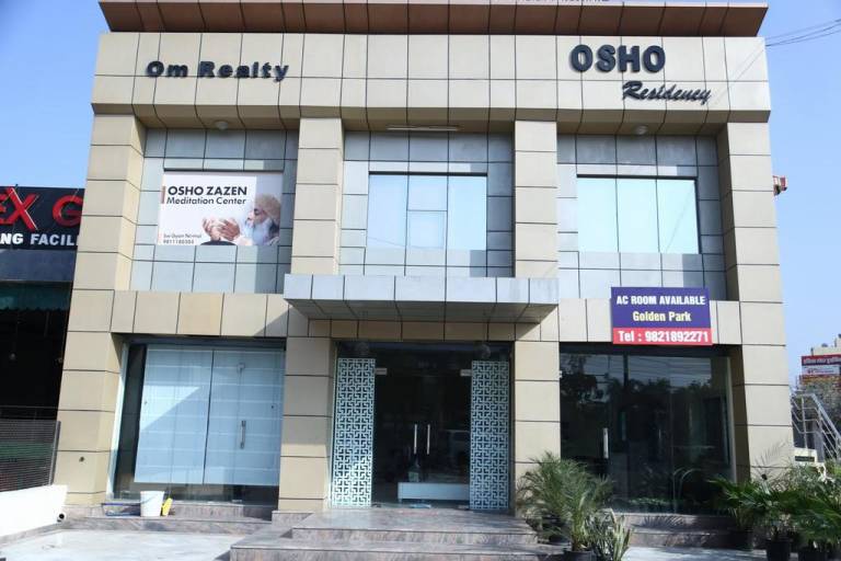 Hotel Golden Park Gurgaon