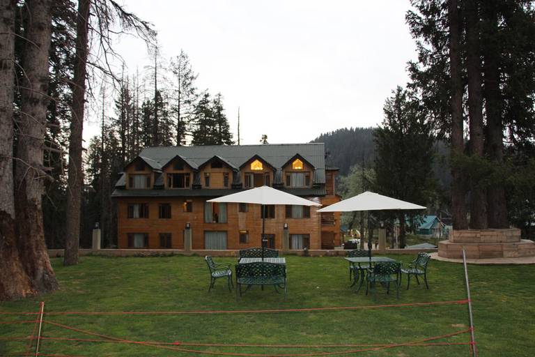 Shaw Inn