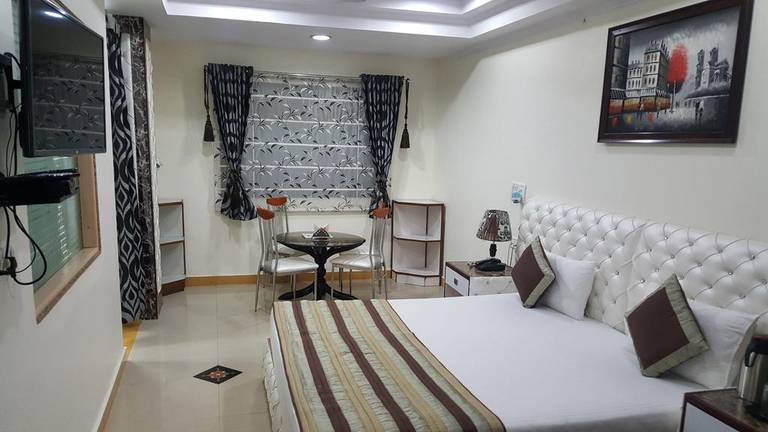 Delite Hotel