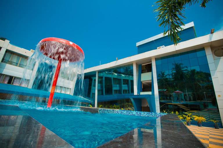 Silver Sands Beach Resort