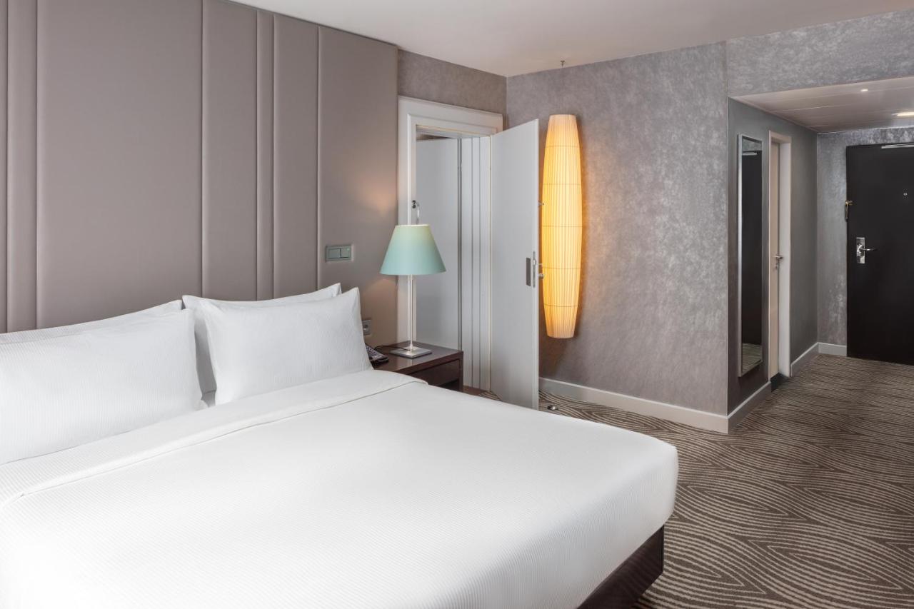 Отель Hilton Berlin 5*, Берлин, Германия - отзывы 2024, рейтинг отеля, фото  | Купить тур в отель Hilton Berlin