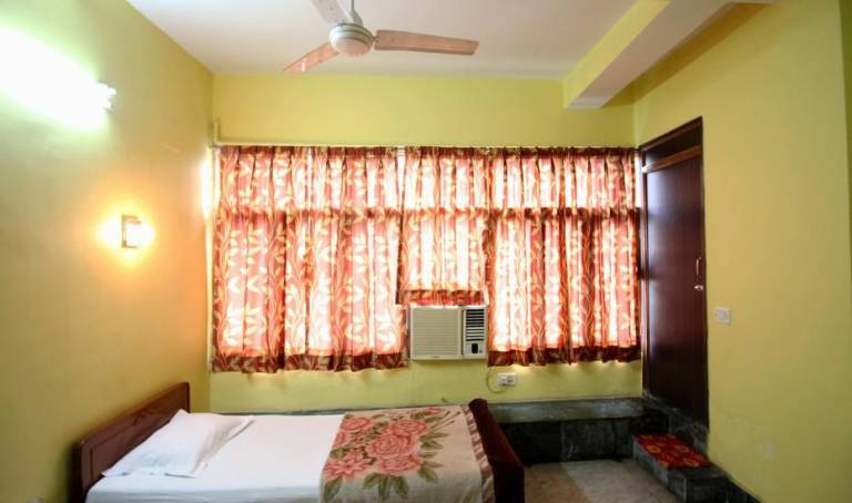 Kim Lawn Guest House