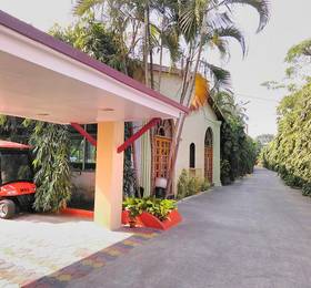 Leela Resorts And Hotels в Калькутте