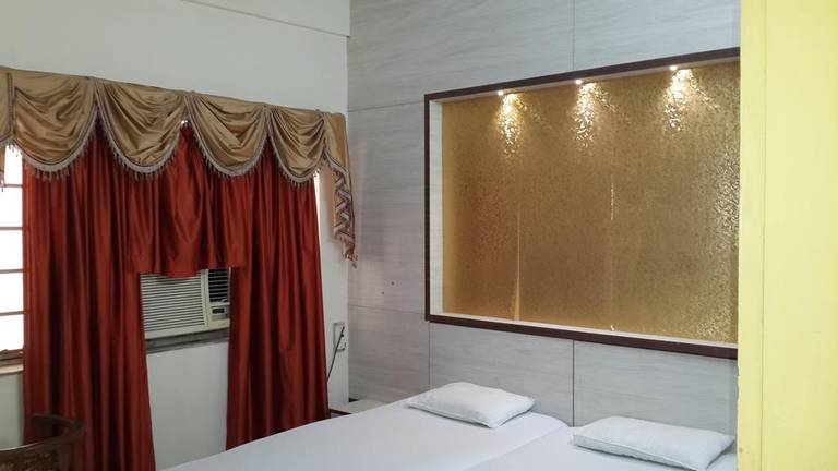 Hotel Rupasi Bangla