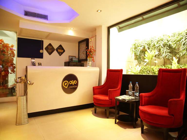 OYO Rooms Park Circus Ladies Park