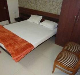 Hotel Om Plaza в Бхопале