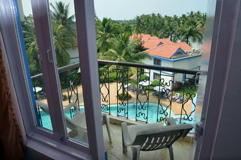 TripThrill Samson Vacations At Royal Palms
