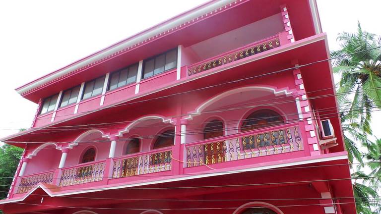 Roma's Inn