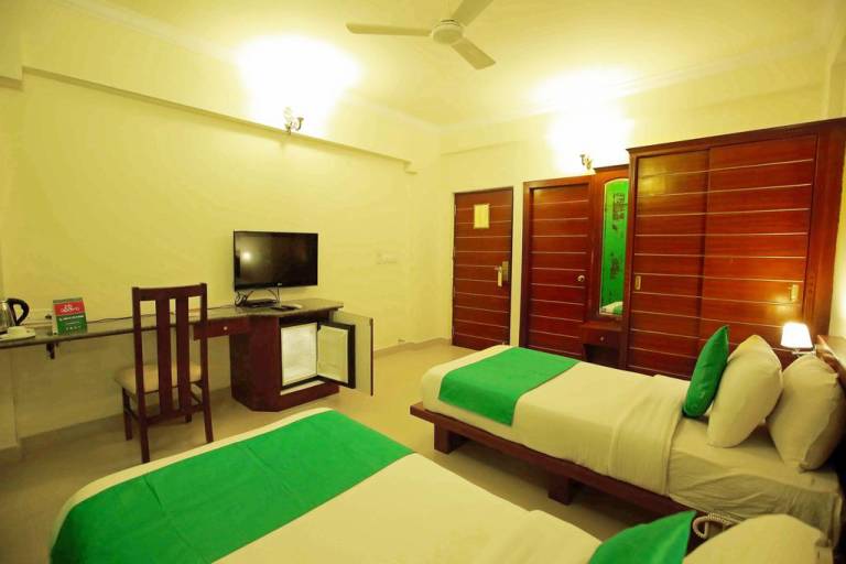 Sunray Hotel