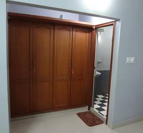 Compact - Royal Habitat в Бангалоре