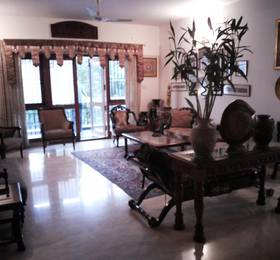 R & S Riviera Apartment в Бангалоре