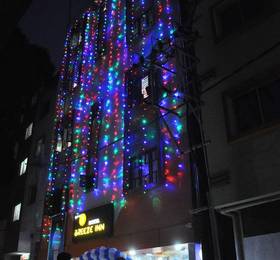 Hotel Breeze Inn в Бангалоре