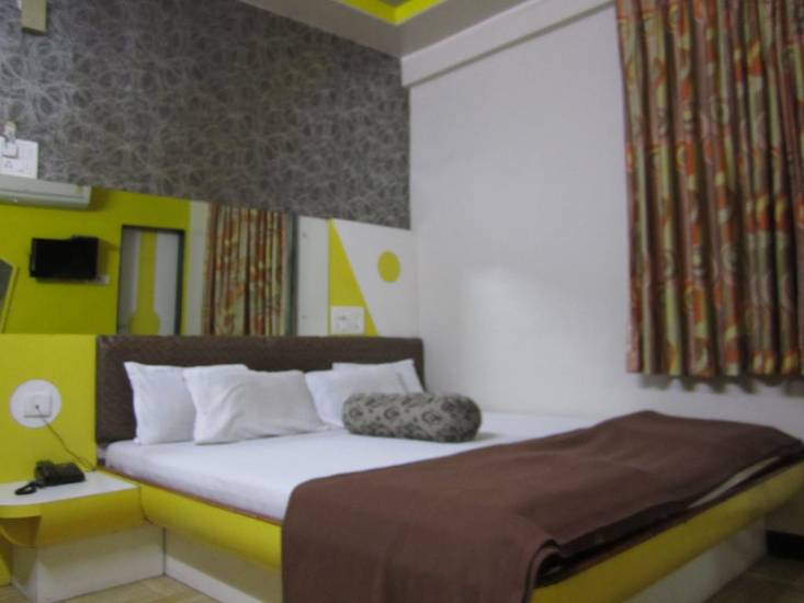 Hotel Popular Punjab Индия, Аурангабад