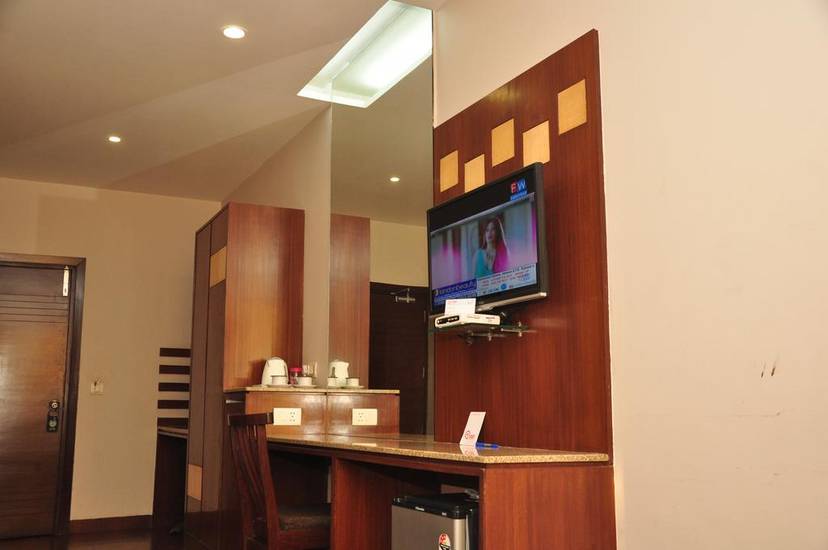 OYO Premium Queens Road 3* Индия, Амритсар