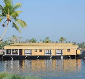 Kerala House Boats в Аллеппи