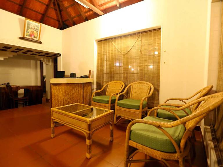 Palmgrove Lake Resort