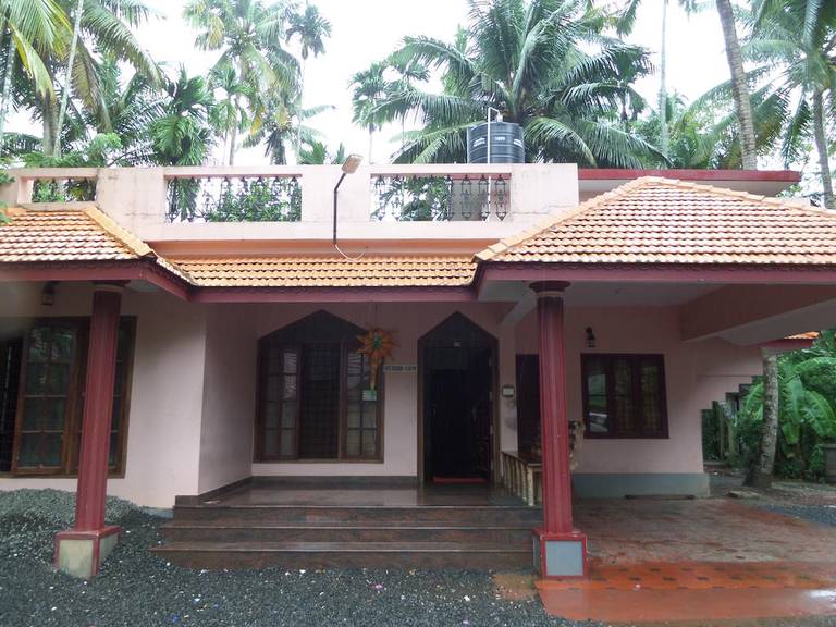 Pooniyiel Homestay