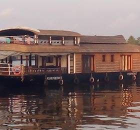Houseboat в Аллеппи