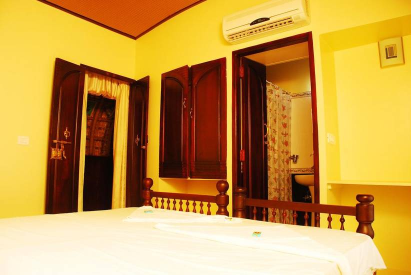 Tharavad House Boats Индия, Аллеппи