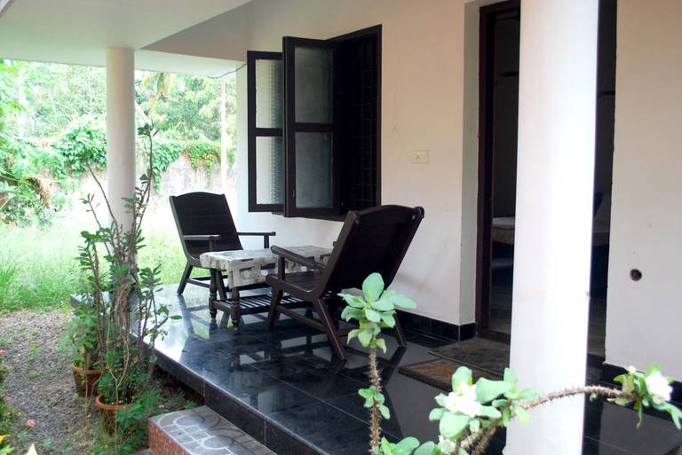 Mathews Palmy Residency