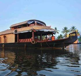 Love Shore Cruise в Аллеппи