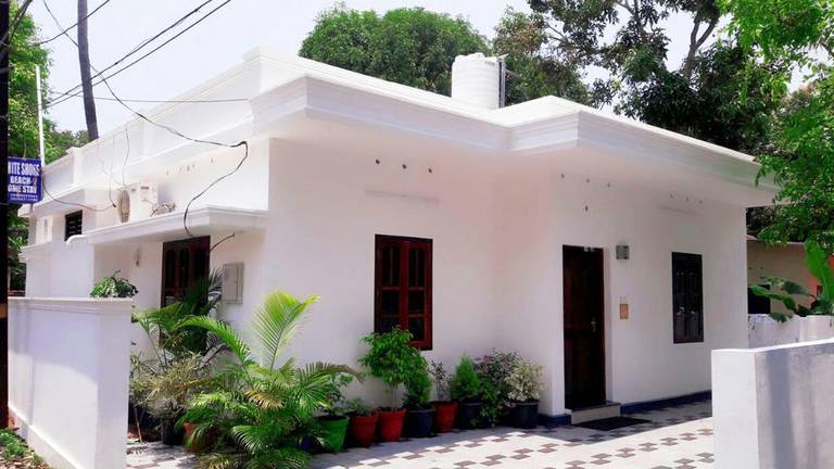 White Shore Home Stay