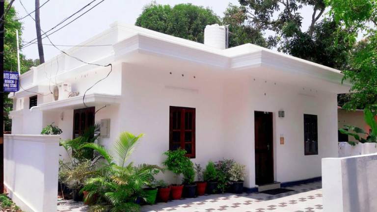 White Shore Home Stay