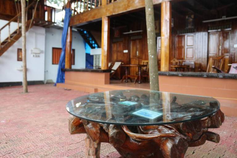 Malayalam Ayurvedic Lake Resort