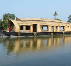 Mass cruise 2 bed house boat premium в Аллеппи