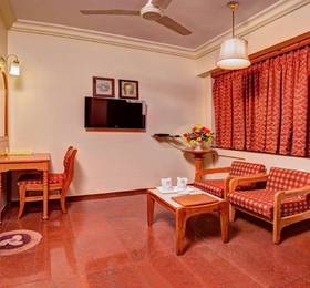 Hotel Pinnacle в Ахмадабаде