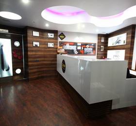 OYO Premium Judges Bunglow Road Satellite в Ахмадабаде