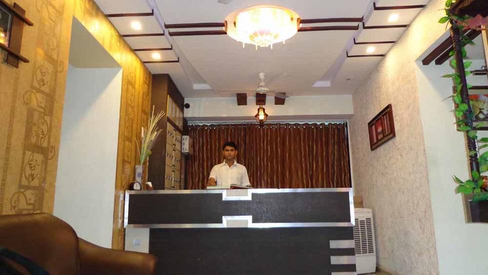 Hotel Radheyinn 2* Индия, Ахмадабад