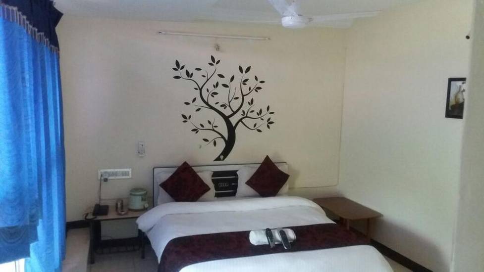 Hotel Signature 2* Индия, Ахмадабад