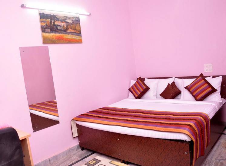 BRS Homes Service Apartments Индия, Нойда