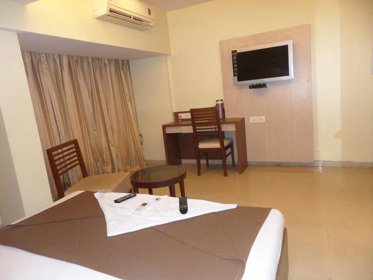 Hotel Aishwarya Residency