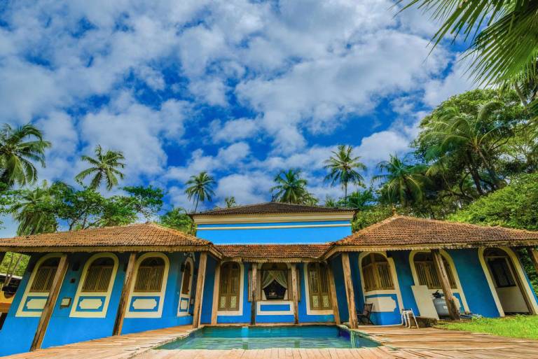 Portuguese Villa, by GuestHouser
