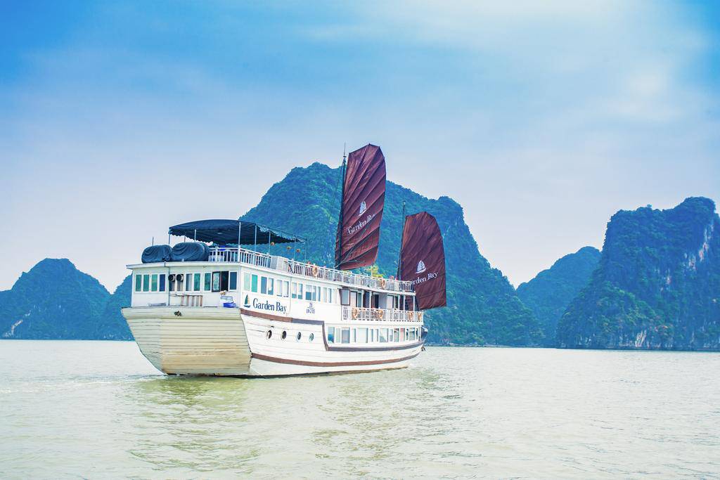 Garden Bay Luxury Cruise 4*